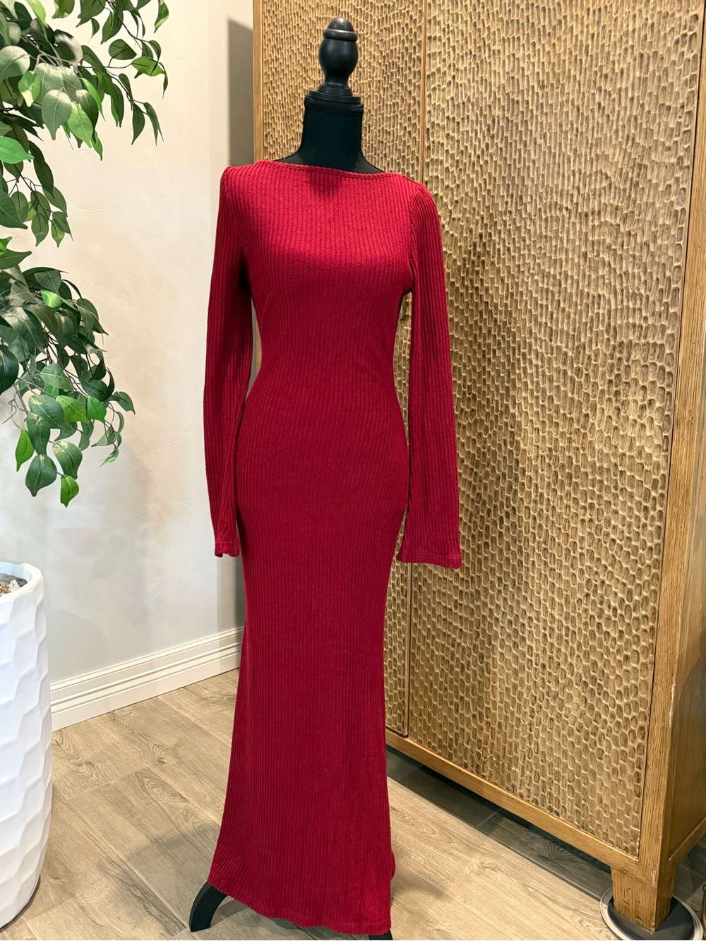 NWT Pretty Garden Maxi Dress  Ribbed Red Long-Sleeve Women’s XSmall